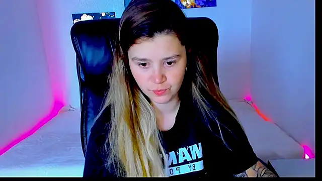 Snapshot of Natali_Secret chatting on 19, 6, 2026 Natali Secret online show from 19, 6, 2026