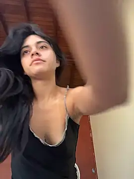 mia moonna online show from 10, 6, 2026