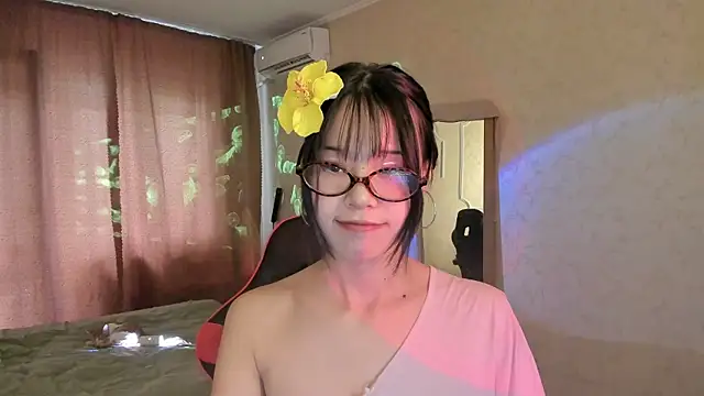 Akiba cute online show from 8, 7, 2026