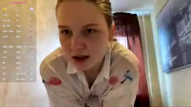 Snapshot of LongChillGerl chatting on 24, 5, 2026 LongChillGerl online show from 24, 5, 2026