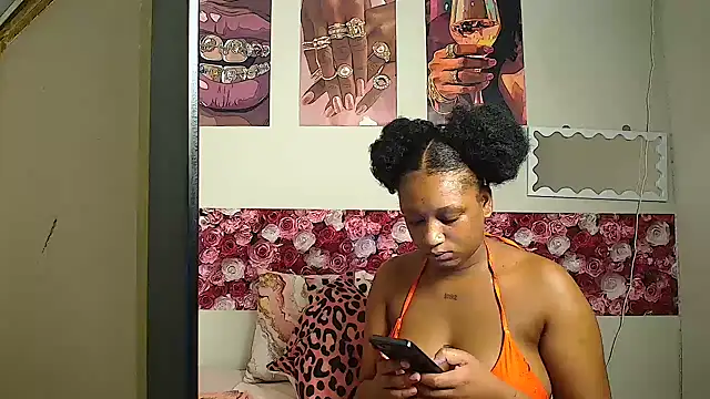 EnchantingLisa online show from 25, 5, 2026