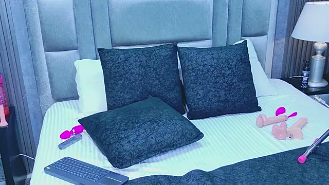 VioletSweetts online show from 30, 4, 2026