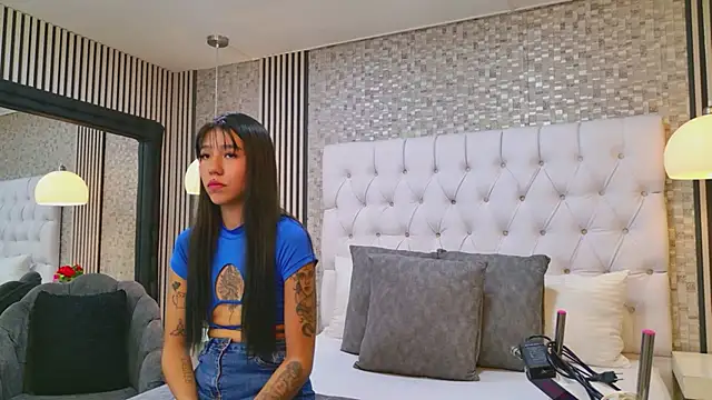 VioletSweetts online show from 12, 5, 2026