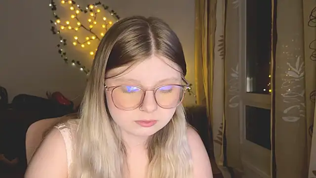 YukiBlush online show from 17, 7, 2026