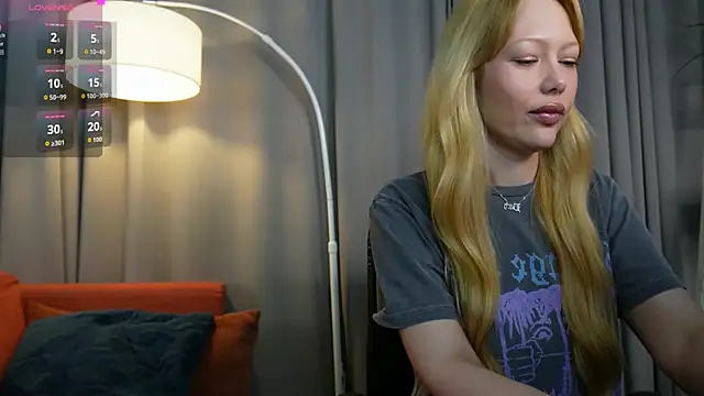  Mila Luna  online show from 30, 5, 2026