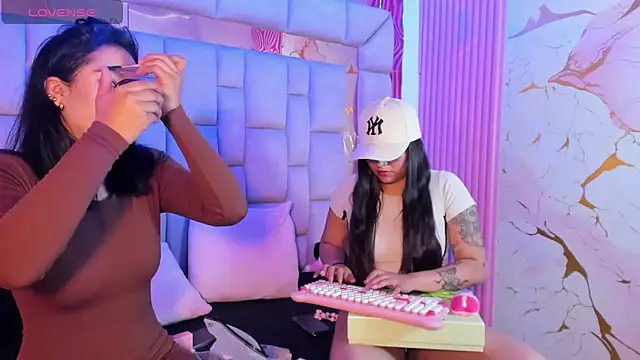 Anal Temptation online show from 10, 6, 2026