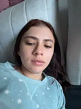 EmilyCxx online show from 6, 8, 2026