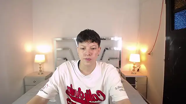 Asher addamss  online show from 29, 4, 2026