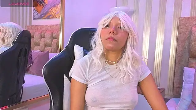 lilith pink   online show from 8, 5, 2026