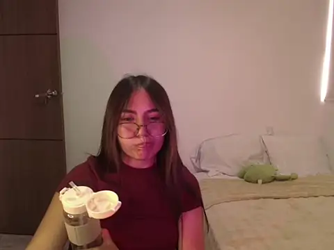 abbyyandmaxx online show from 14, 5, 2026
