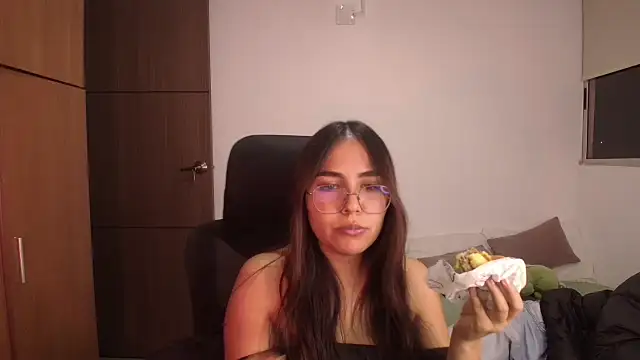 abbyyandmaxx online show from 14, 6, 2026