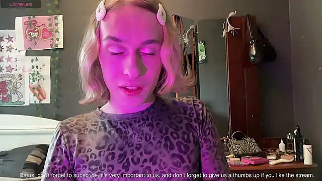 Miss Amy00 online show from 13, 7, 2026