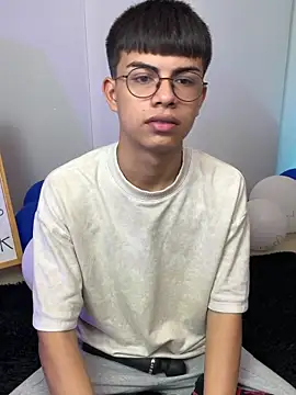 Asher Young online show from 6, 5, 2026
