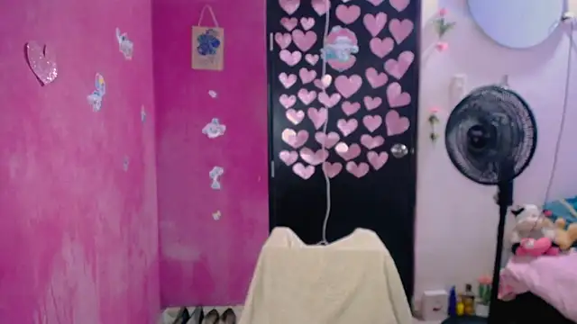 Kiara tits online show from 23, 7, 2026