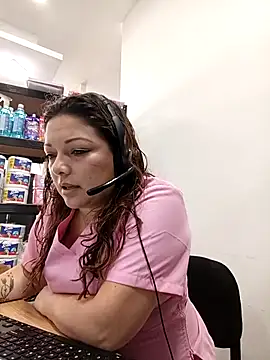Snapshot of SAMANTHA--02 chatting on 12, 5, 2026 SAMANTHA--02 online show from 12, 5, 2026