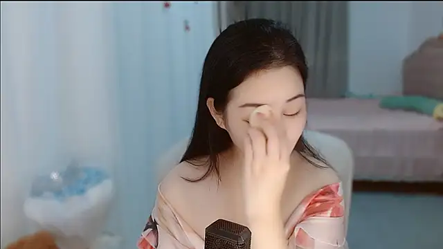 Amy-cnbaby online show from 4, 8, 2026