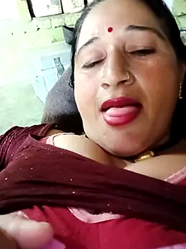 Snapshot of Haliya8 chatting on 11, 5, 2026 Haliya8 online show from 11, 5, 2026