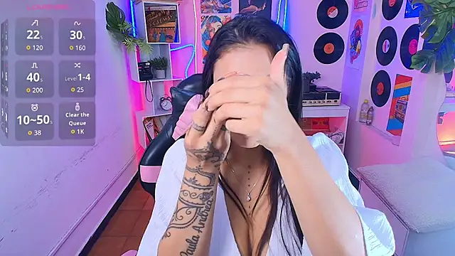 Snapshot of Duulce_mia chatting on 9, 7, 2026 Duulce mia online show from 9, 7, 2026