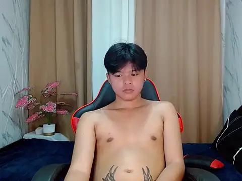 yourhotasiandoms online show from 3, 5, 2026