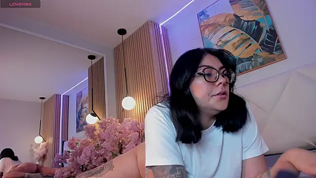 Paulina bennet online show from 1, 7, 2026