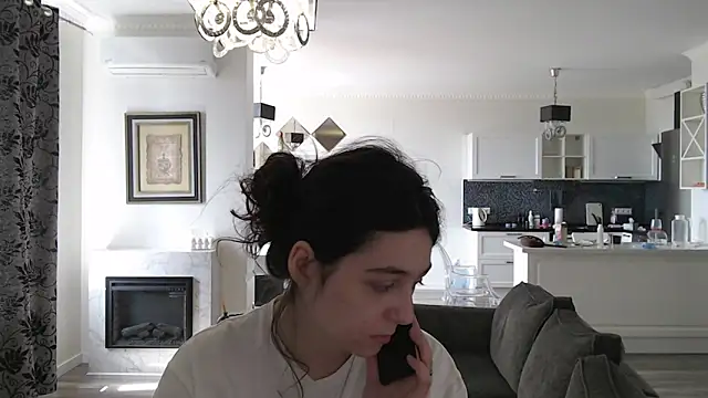 cute lilia online show from 8, 5, 2026