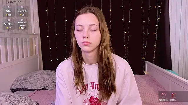 HarriettKitty online show from 10, 6, 2026