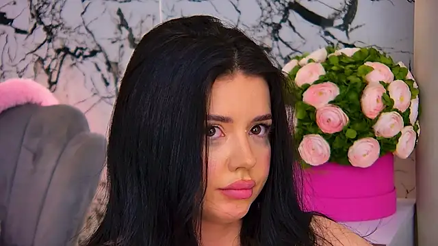 DaisyAmour online show from 11, 6, 2026