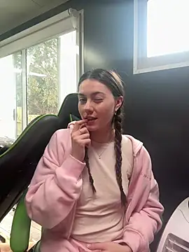 daisycollins online show from 17, 5, 2026