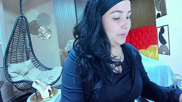 BBWLuxuryMuse online show from 5, 8, 2026