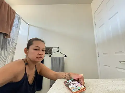 Baybeecakes online show from 19, 5, 2026