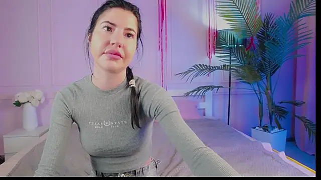 Emily xoo online show from 29, 5, 2026