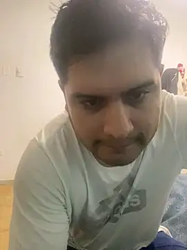 MenSexPeru online show from 14, 5, 2026