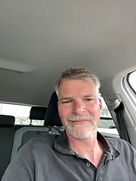 Snapshot of Thor-82 chatting on 1, 6, 2026 Thor-82 online show from 1, 6, 2026