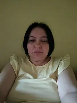 EmmaEmmy40 online show from 11, 5, 2026