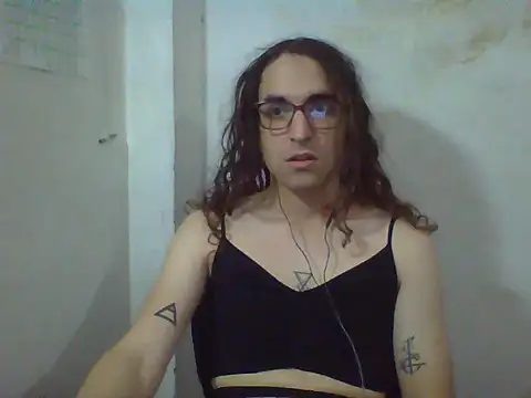 Snapshot of LaCuerva chatting on 28, 5, 2026 LaCuerva online show from 28, 5, 2026