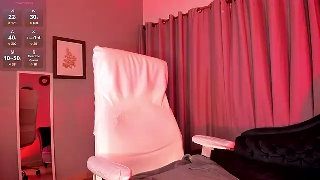 Scarlet Big boobs online show from 15, 7, 2026