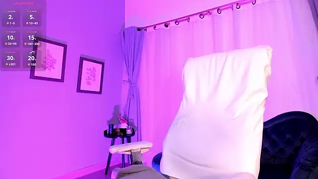 Scarlet Big boobs online show from 23, 7, 2026
