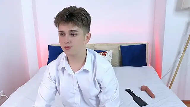 Miless Cooper online show from 24, 7, 2026