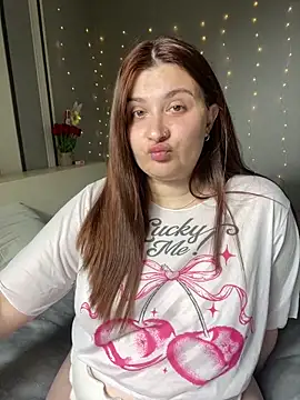 Snapshot of AureTease chatting on 2, 6, 2026 AureTease online show from 2, 6, 2026