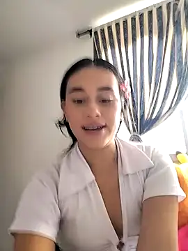 L0lita Emi12 online show from 17, 6, 2026