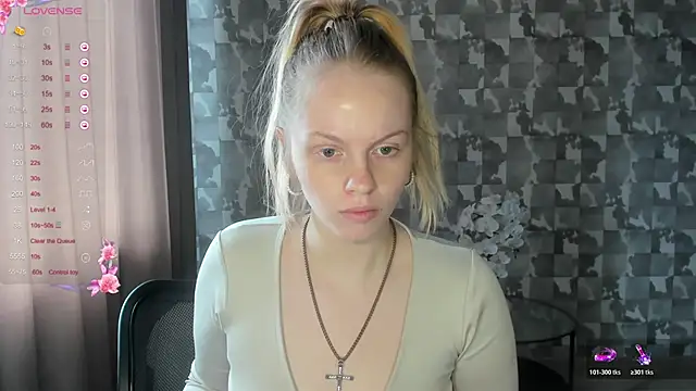 Snapshot of L_aura chatting on 10, 5, 2026 L aura online show from 10, 5, 2026