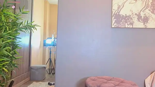 Karlie moore  online show from 22, 5, 2026