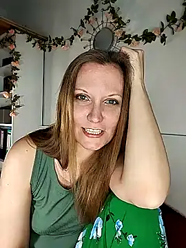 Snapshot of Candy_Cougar chatting on 8, 5, 2026 Candy Cougar online show from 8, 5, 2026