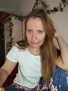 Snapshot of Candy_Cougar chatting on 16, 5, 2026 Candy Cougar online show from 16, 5, 2026