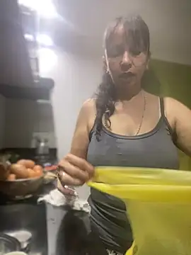 Soy Camila8 online show from 16, 6, 2026
