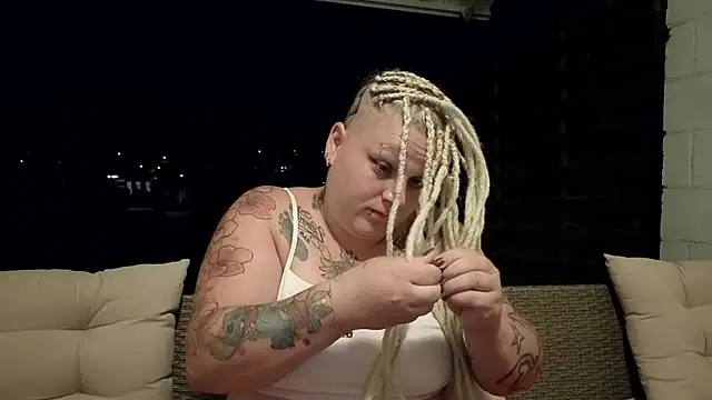 Lady Peggi online show from 25, 6, 2026