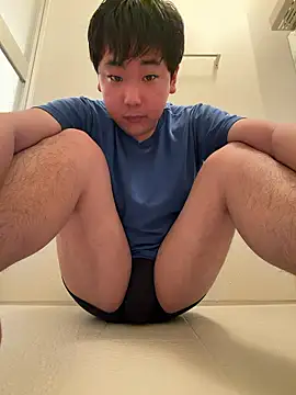 YuuYuu 010 online show from 18, 5, 2026