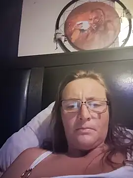 Snapshot of Queenle91 chatting on 16, 5, 2026 Queenle91 online show from 16, 5, 2026