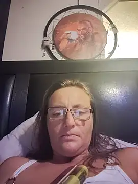 Snapshot of Queenle91 chatting on 16, 5, 2026 Queenle91 online show from 16, 5, 2026