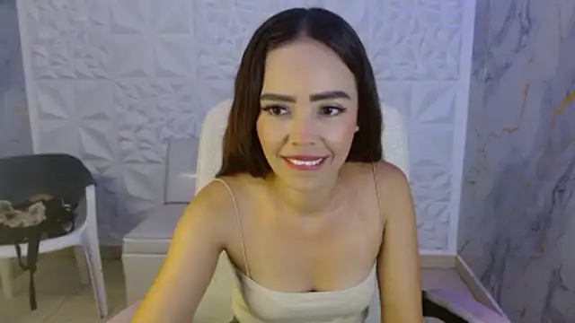 naomis 36 online show from 30, 5, 2026